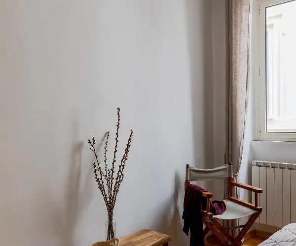 Giglio Quiet At Campo Dei Fiori Róma